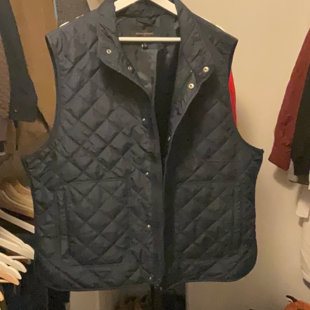 Banana Republic Factory quilted vest.